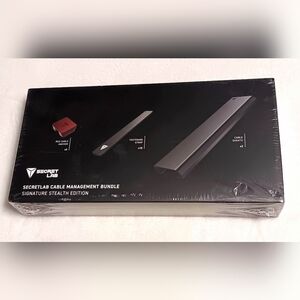 SEALED ​Secret Labs Magnetic Cable Management